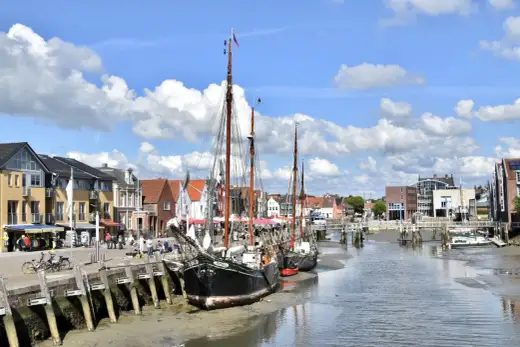 Husum - Mer än bara en kuststad? Din guide till Nordsjön